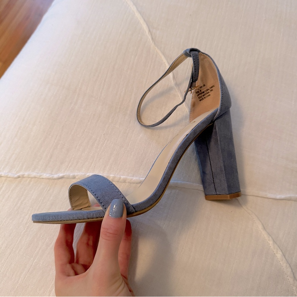 Dusty Blue Lulu’s Heels (Size 8) - Like New